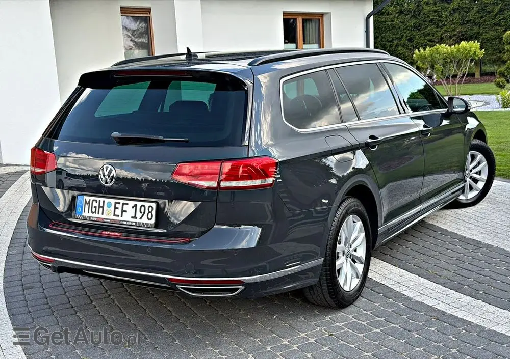 VOLKSWAGEN Passat Variant 1.6 TDI (BlueMotion Technology) Comfortline