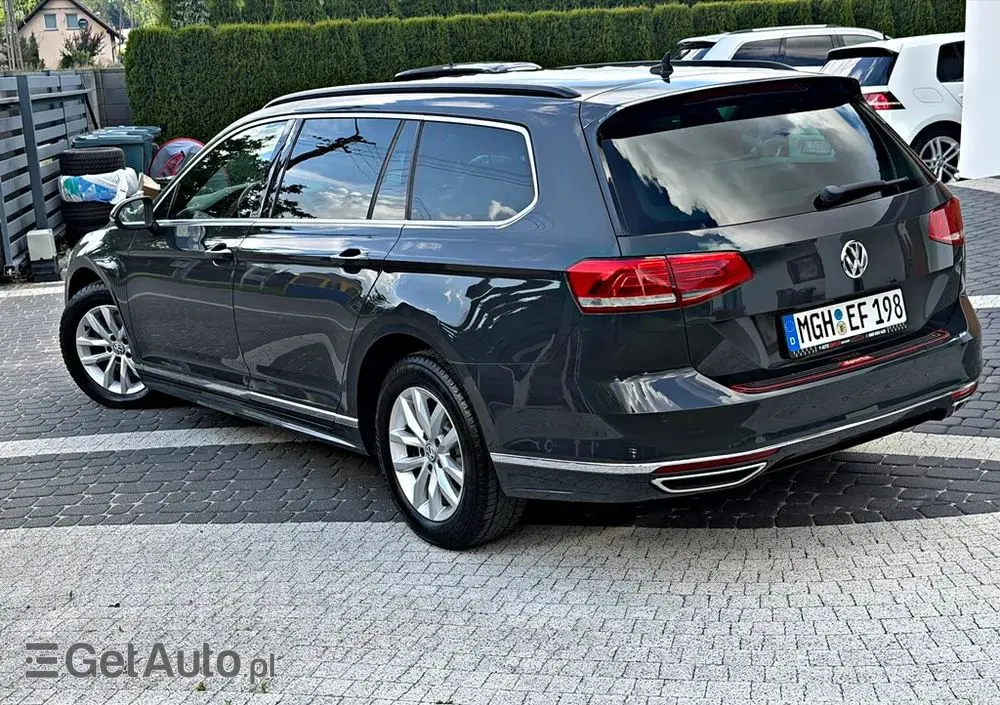 VOLKSWAGEN Passat Variant 1.6 TDI (BlueMotion Technology) Comfortline