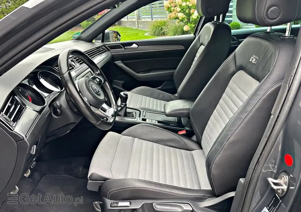 VOLKSWAGEN Passat Variant 1.6 TDI (BlueMotion Technology) Comfortline