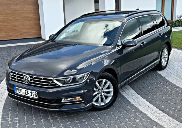 VOLKSWAGEN Passat Variant 1.6 TDI (BlueMotion Technology) Comfortline