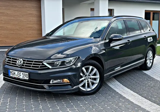 VOLKSWAGEN Passat Variant 1.6 TDI (BlueMotion Technology) Comfortline