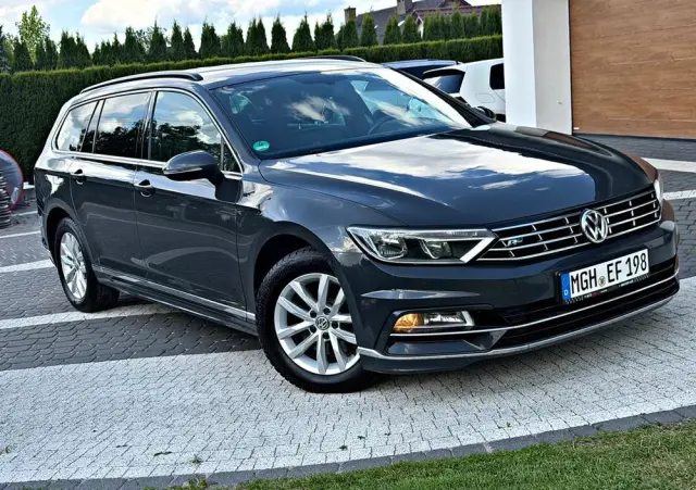 VOLKSWAGEN Passat Variant 1.6 TDI (BlueMotion Technology) Comfortline
