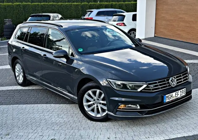 VOLKSWAGEN Passat Variant 1.6 TDI (BlueMotion Technology) Comfortline