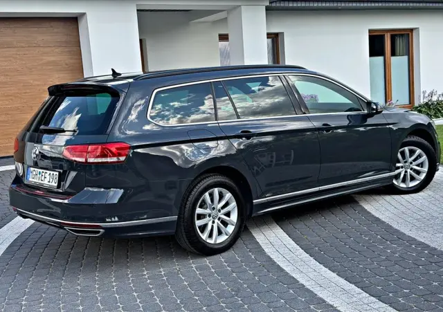 VOLKSWAGEN Passat Variant 1.6 TDI (BlueMotion Technology) Comfortline