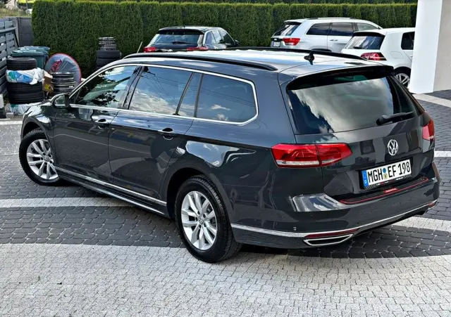 VOLKSWAGEN Passat Variant 1.6 TDI (BlueMotion Technology) Comfortline