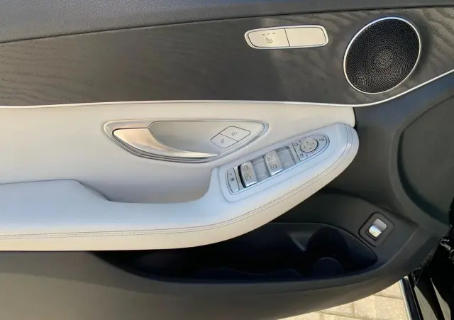 MERCEDES-BENZ Klasa C Ver-350-e-t-7g--tronic-avantgarde