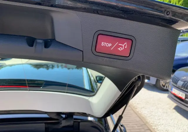 MERCEDES-BENZ Klasa C Ver-350-e-t-7g--tronic-avantgarde