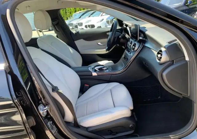 MERCEDES-BENZ Klasa C Ver-350-e-t-7g--tronic-avantgarde