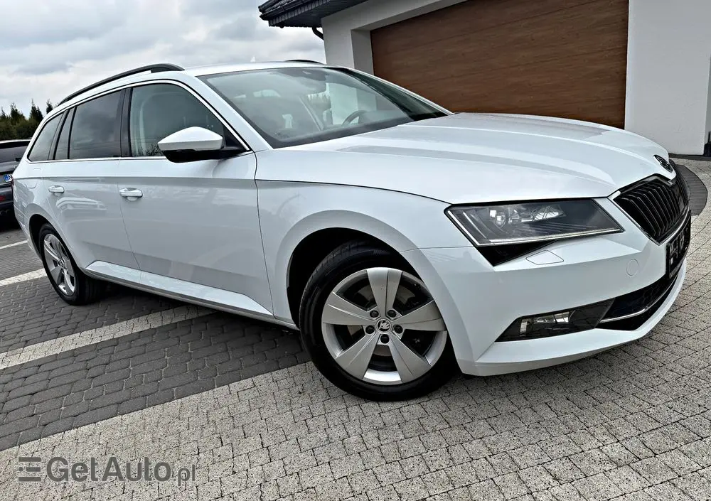 SKODA Superb 2.0 TDI DSG Style