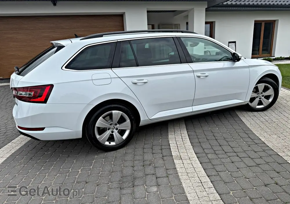 SKODA Superb 2.0 TDI DSG Style