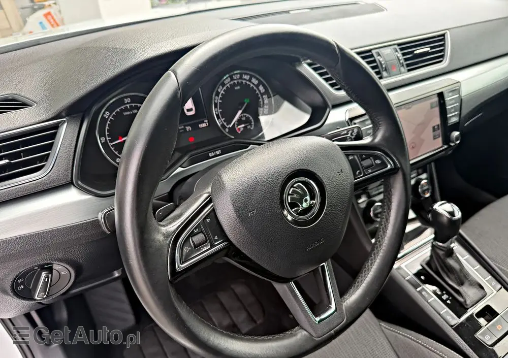SKODA Superb 2.0 TDI DSG Style