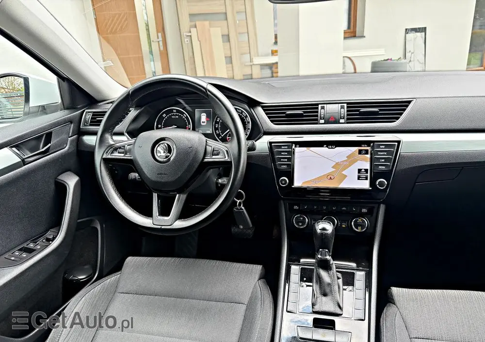 SKODA Superb 2.0 TDI DSG Style