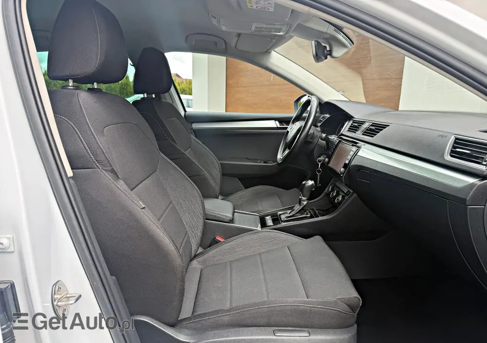 SKODA Superb 2.0 TDI DSG Style