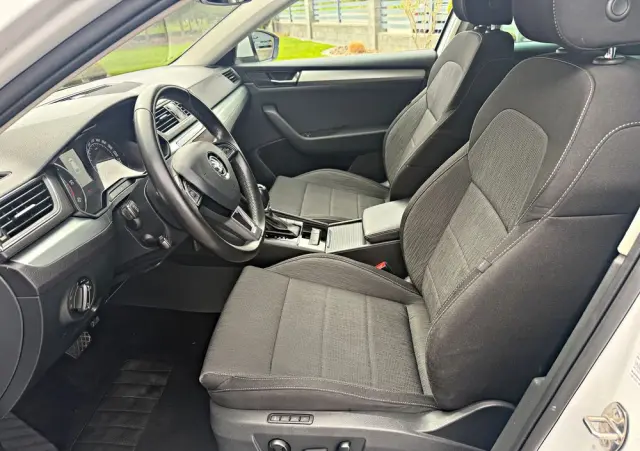 SKODA Superb 2.0 TDI DSG Style