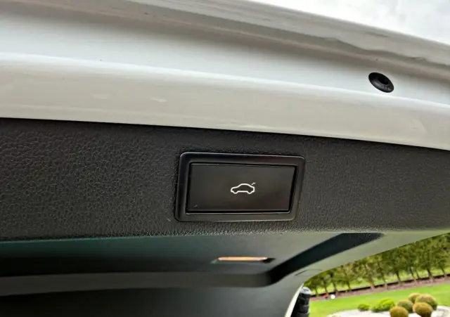 SKODA Superb 2.0 TDI DSG Style
