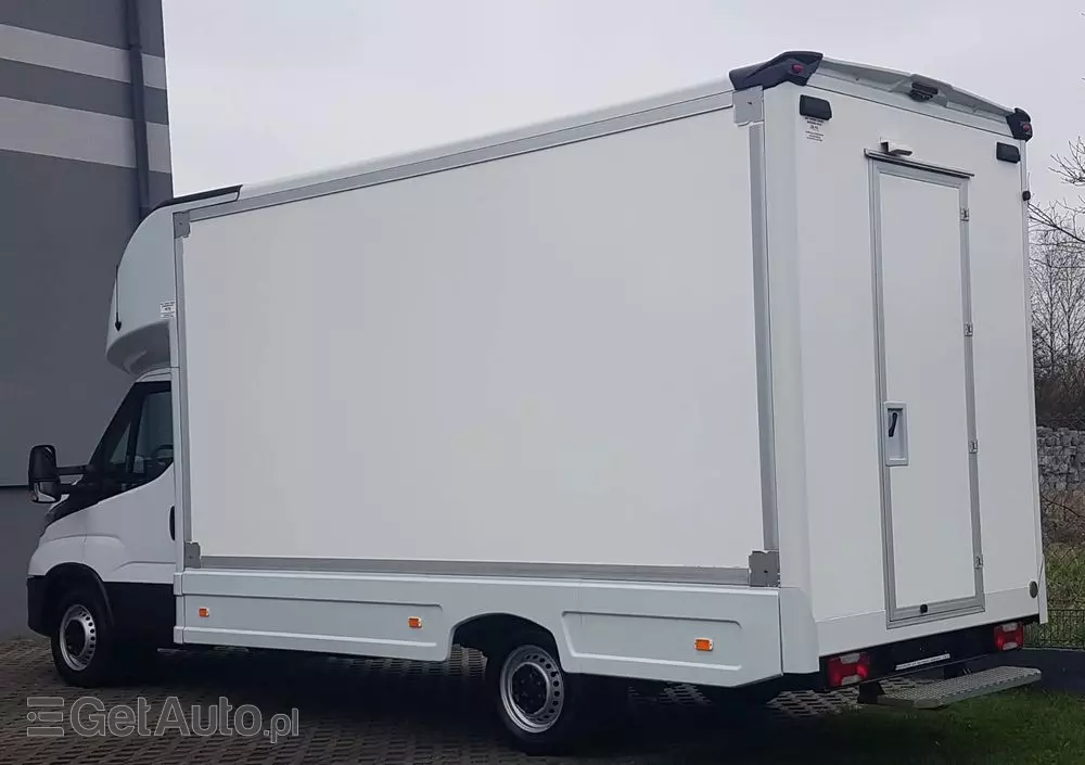 IVECO DAILY KONTENER NISKOPODŁOGOWY 4,43x2,23x2,42 SKLEP BAR FOODTRUCK KAMPER KLIMA 