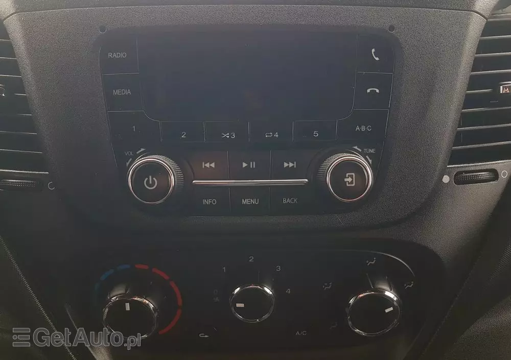 IVECO DAILY KONTENER NISKOPODŁOGOWY 4,43x2,23x2,42 SKLEP BAR FOODTRUCK KAMPER KLIMA 