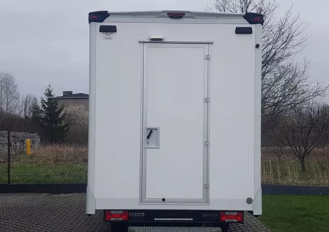 IVECO DAILY KONTENER NISKOPODŁOGOWY 4,43x2,23x2,42 SKLEP BAR FOODTRUCK KAMPER KLIMA 