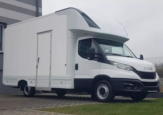 IVECO DAILY KONTENER NISKOPODŁOGOWY 4,43x2,23x2,42 SKLEP BAR FOODTRUCK KAMPER KLIMA 