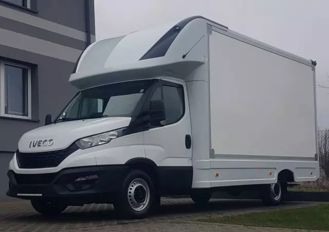 IVECO DAILY KONTENER NISKOPODŁOGOWY 4,43x2,23x2,42 SKLEP BAR FOODTRUCK KAMPER KLIMA 