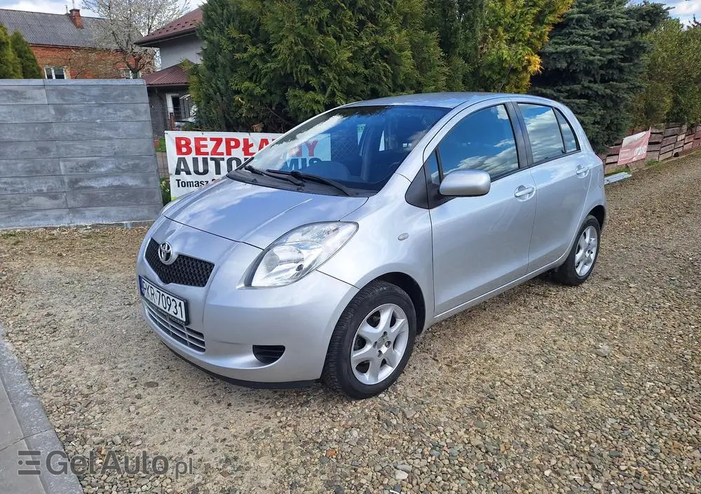 TOYOTA Yaris 1.0 VVT-i Style