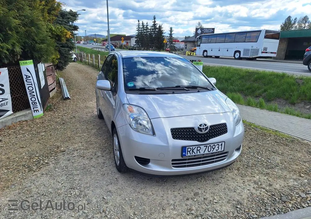 TOYOTA Yaris 1.0 VVT-i Style
