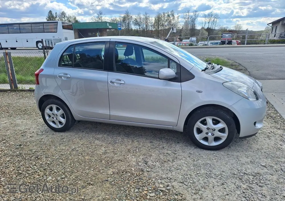 TOYOTA Yaris 1.0 VVT-i Style