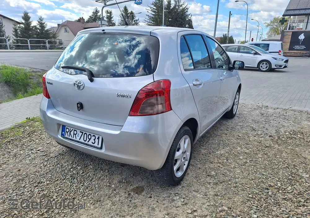 TOYOTA Yaris 1.0 VVT-i Style