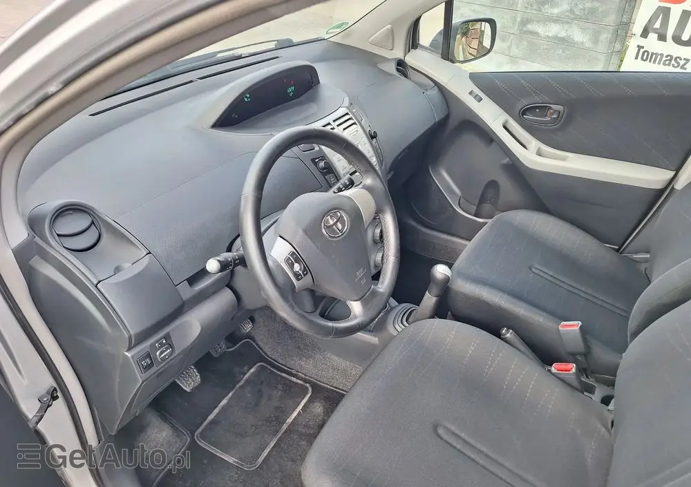 TOYOTA Yaris 1.0 VVT-i Style