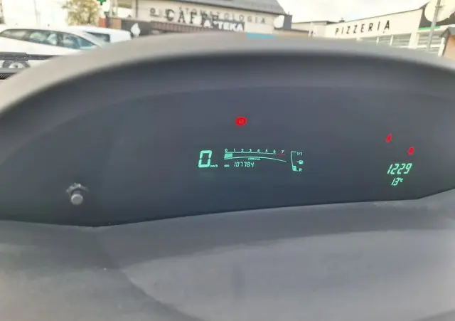 TOYOTA Yaris 1.0 VVT-i Style