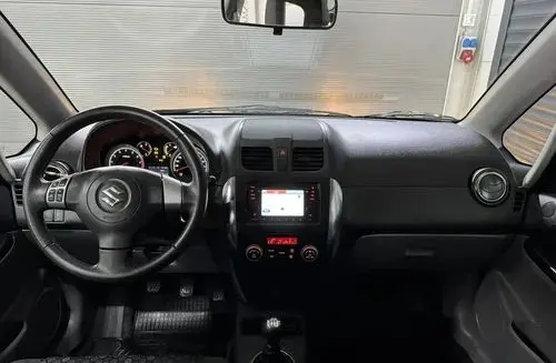 SUZUKI SX4 