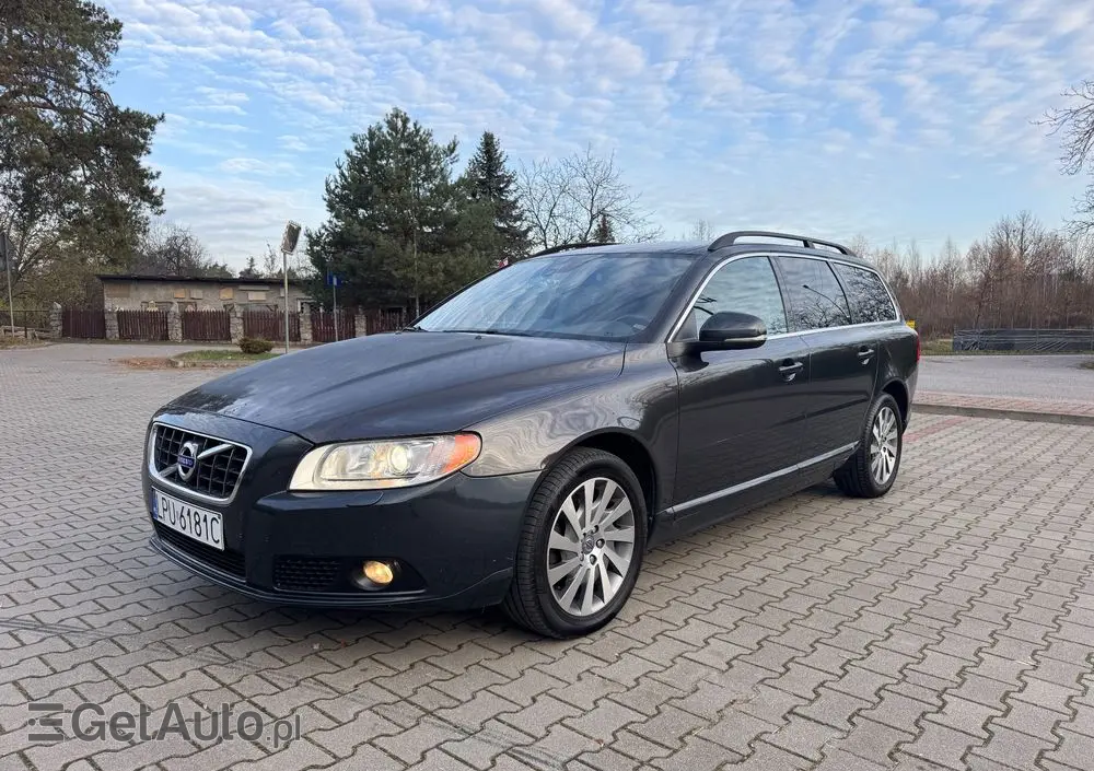 VOLVO V70 