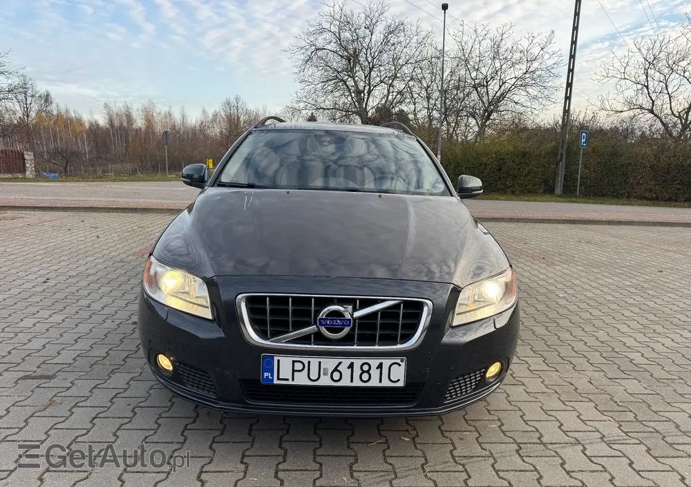 VOLVO V70 