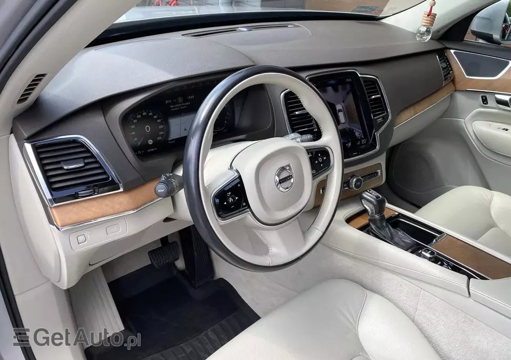 VOLVO XC 90 T6 AWD Momentum 7os