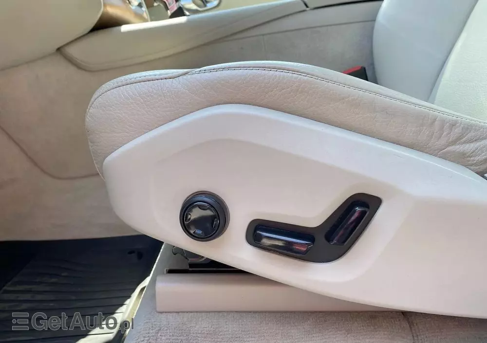 VOLVO XC 90 T6 AWD Momentum 7os