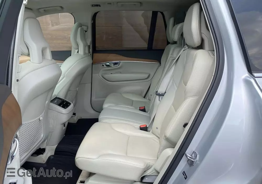 VOLVO XC 90 T6 AWD Momentum 7os