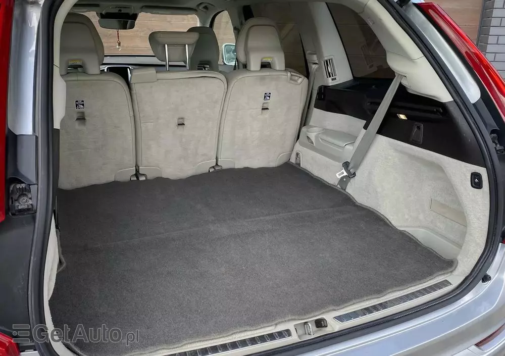 VOLVO XC 90 T6 AWD Momentum 7os