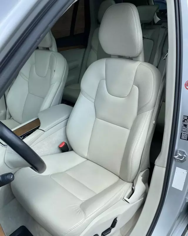 VOLVO XC 90 T6 AWD Momentum 7os