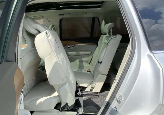 VOLVO XC 90 T6 AWD Momentum 7os