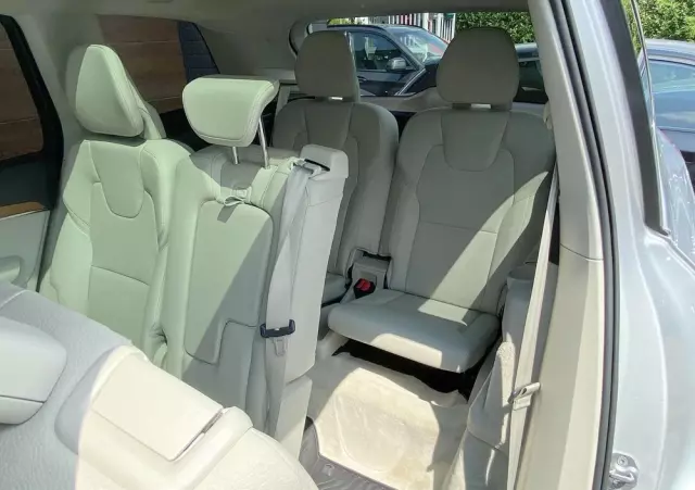 VOLVO XC 90 T6 AWD Momentum 7os