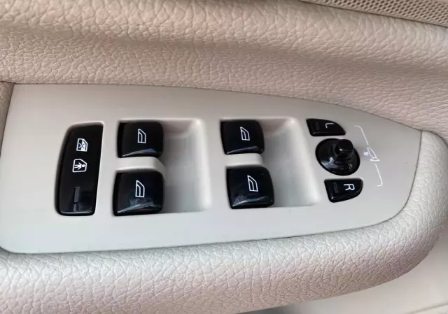 VOLVO XC 90 T6 AWD Momentum 7os