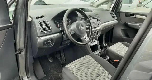 VOLKSWAGEN Sharan 2.0 TDI Freestyle