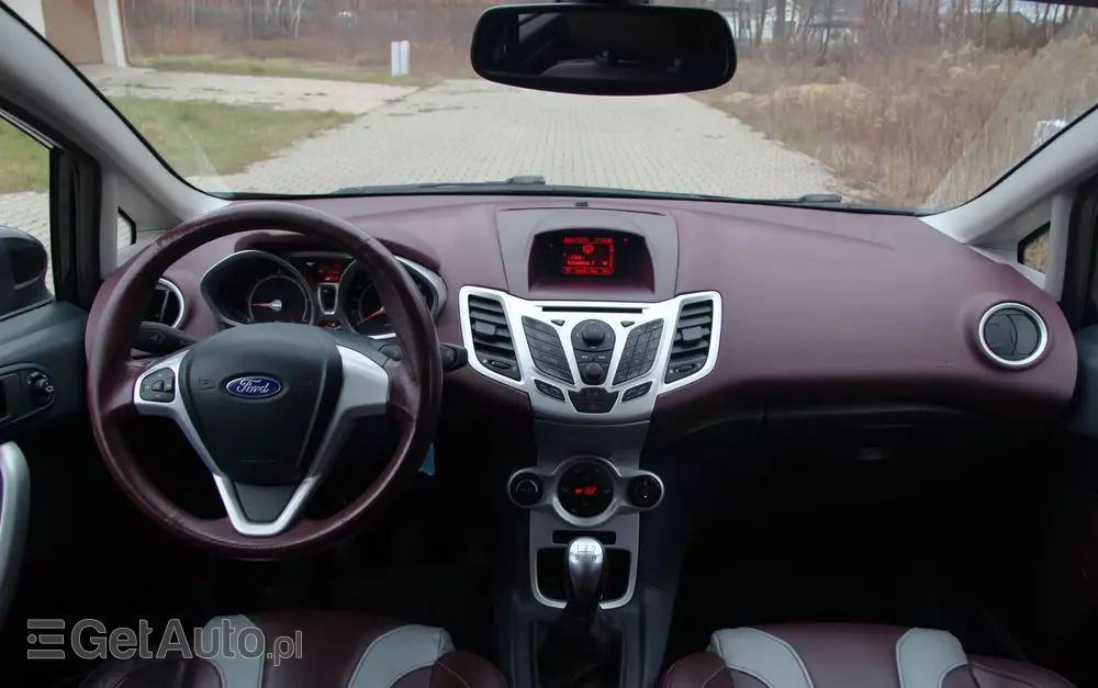 FORD Fiesta 1.6 TDCi Titanium