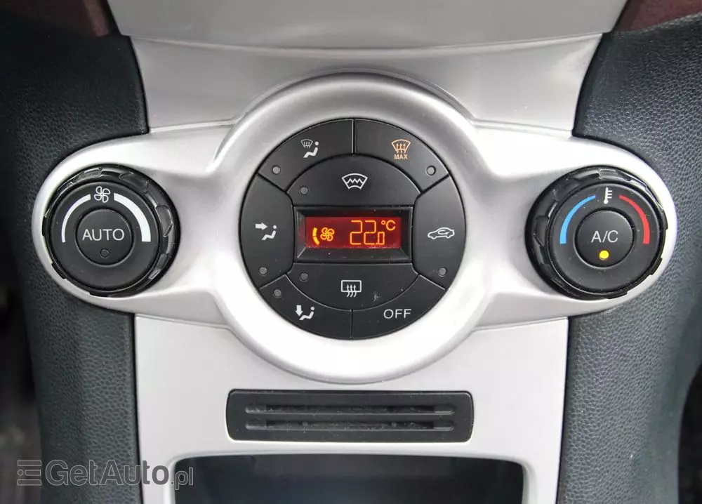 FORD Fiesta 1.6 TDCi Titanium