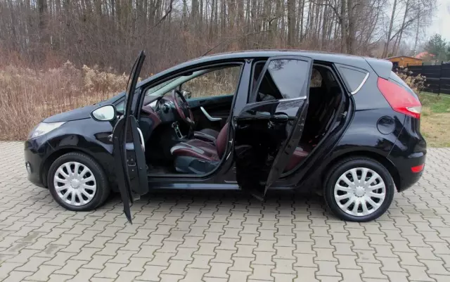 FORD Fiesta 1.6 TDCi Titanium