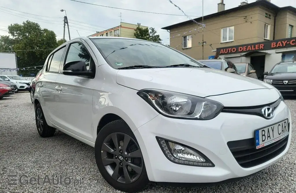 HYUNDAI I20 