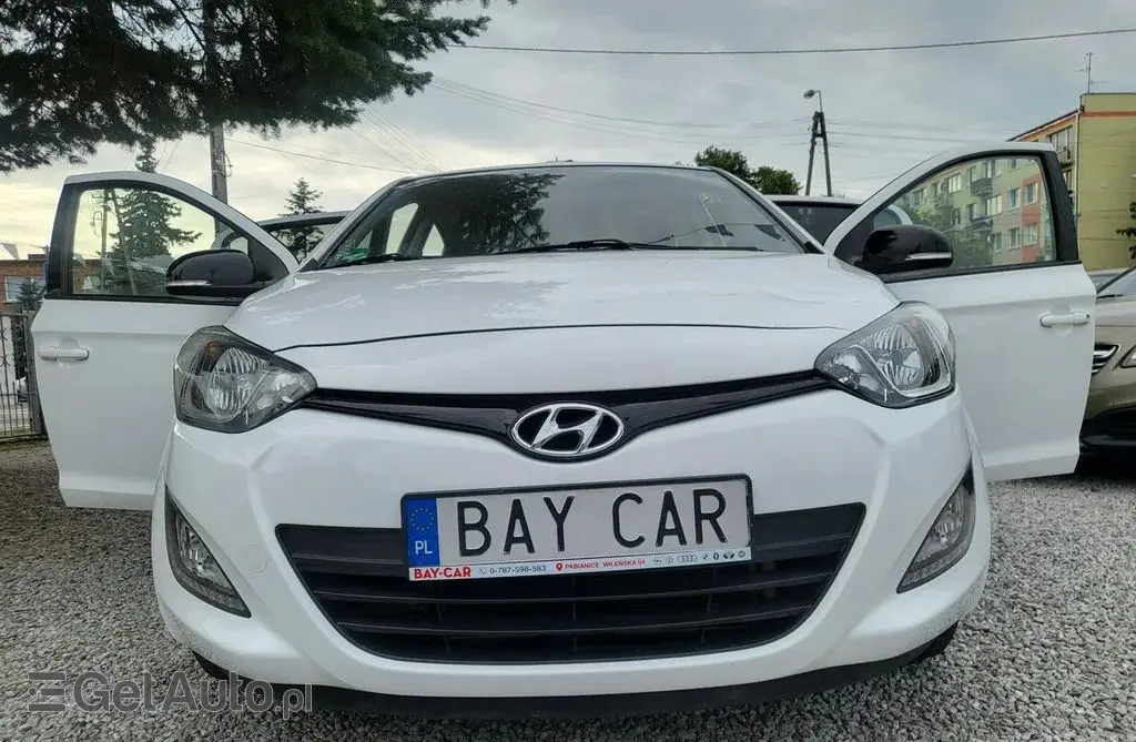 HYUNDAI I20 