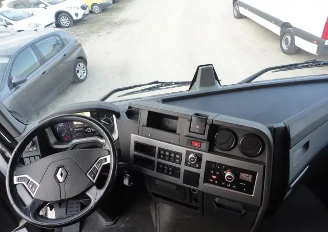 RENAULT T 460 
