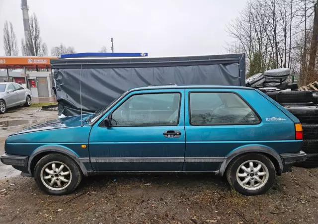 VOLKSWAGEN Golf 1.6 CL D