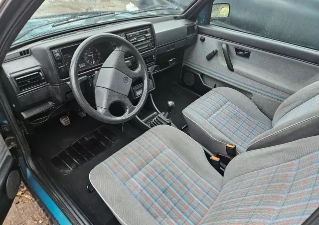 VOLKSWAGEN Golf 1.6 CL D